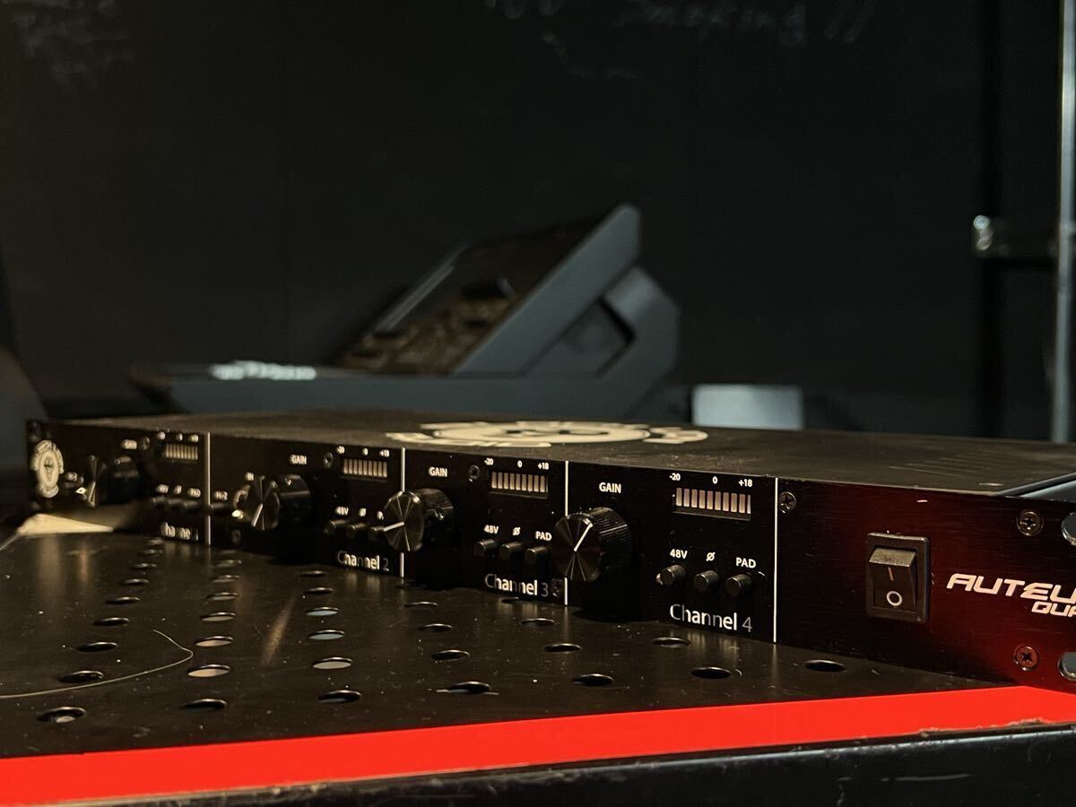 BLACK LION AUDIO Auteur Quad 4ch микрофонный предусилитель осмотр / Neve SSL Focusrite universal audio