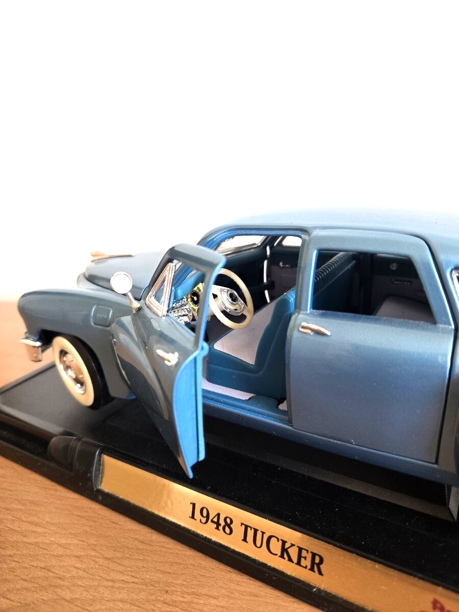 タッカー 1948 ダイキャストモデル 1/18_画像4