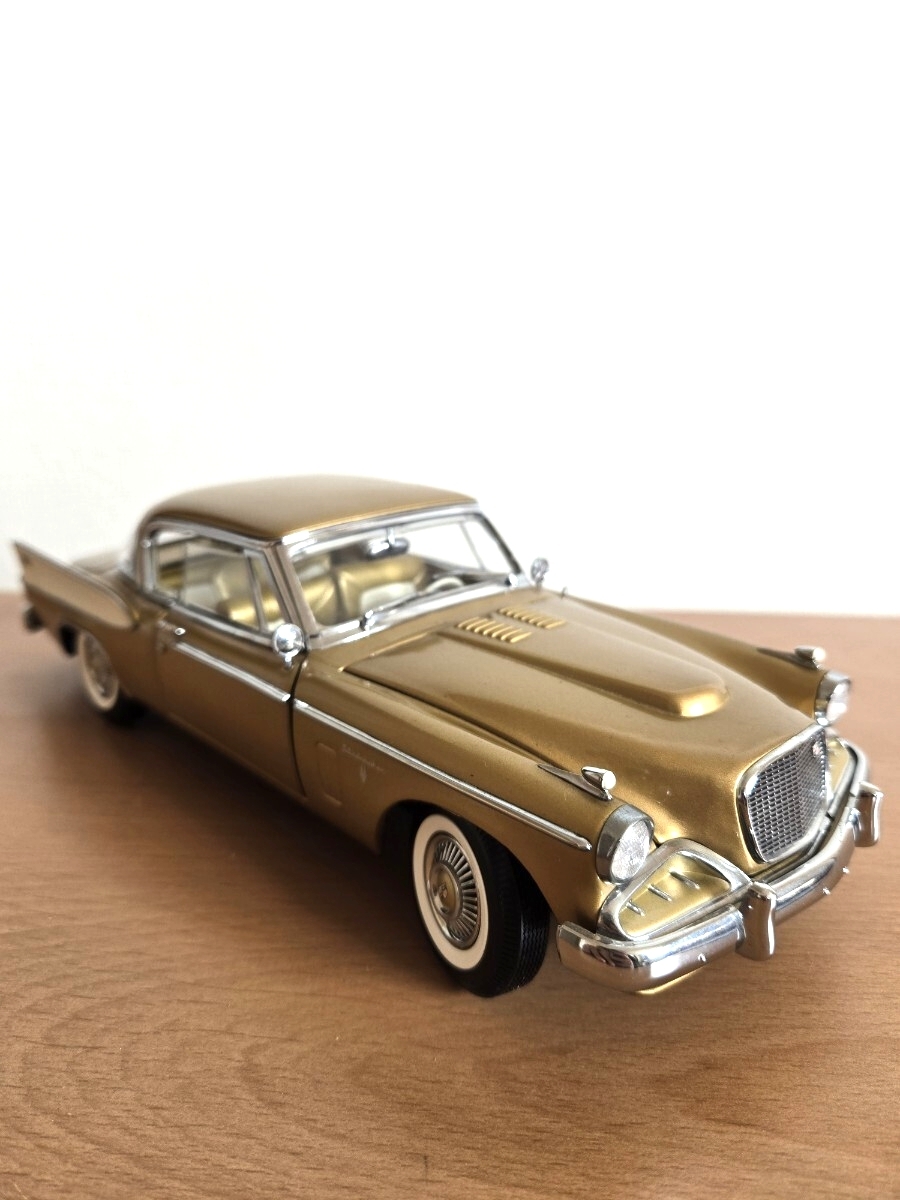 スチュードベーカー ゴールデンホーク 1958 1/18 ダイキャストモデル_画像7