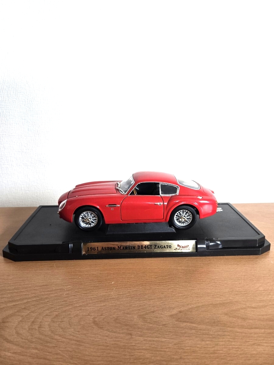 ASTON MARTIN　DB4GT ZAGATO 1961 1/18 ダイキャストモデル_画像2
