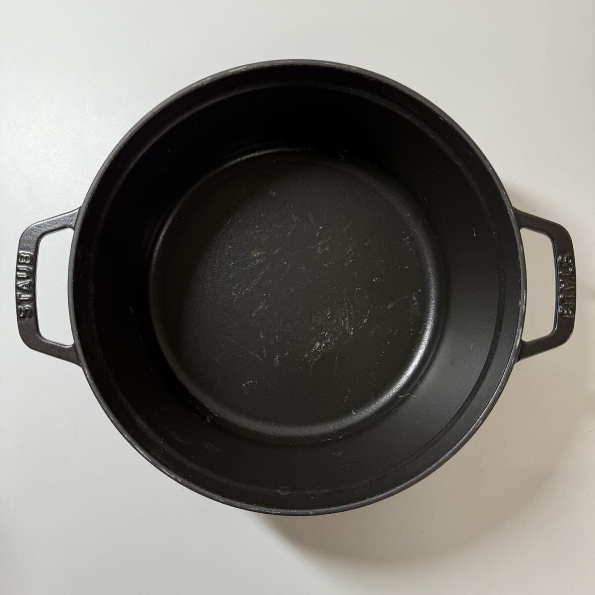 STAUB( -тактный ub) раунд ko раскладушка 26. сигнал low кастрюля черный текущее состояние товар |1 иен старт 