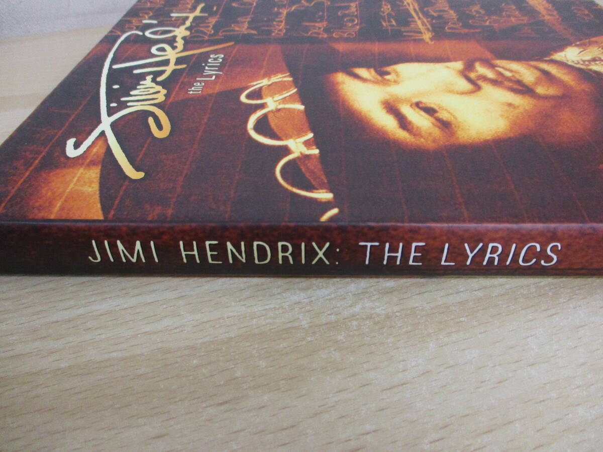 A222 [ иностранная книга ] JIMI HENDRIX: THE LYRICS HAL*LEONARD S8011