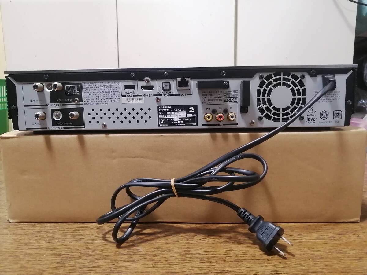 送料100S 東芝 HDD& BD タイムシフトマシン DBR-M190 5TB リモコン カード2枚付 分解掃除 HDD検査 整備済_画像2