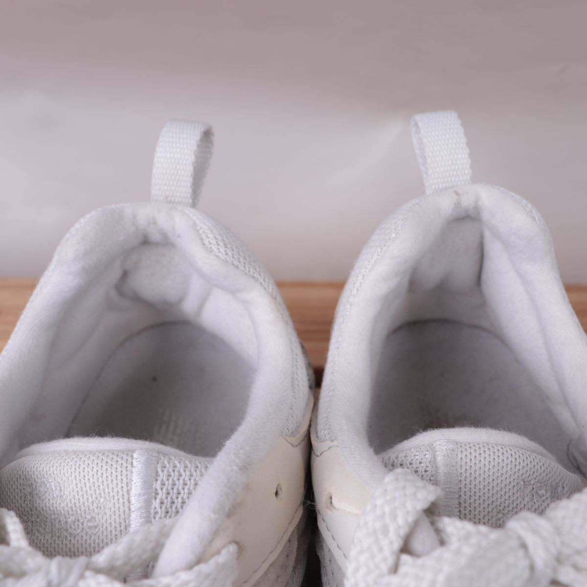 z3626【878】ニューバランス US8.5 26.5cm/ライトグレー 白 ライトベージュ newbalance メンズ スニーカー 中古_画像7