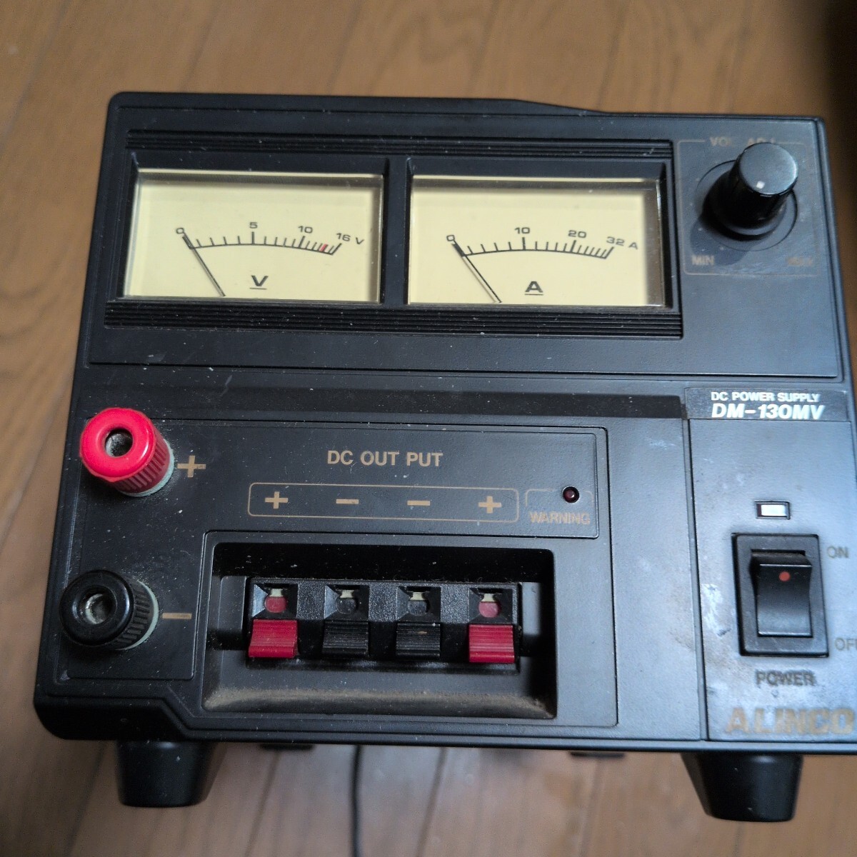 ALINCO 安定化電源DM-130MV　ジャンク_画像1