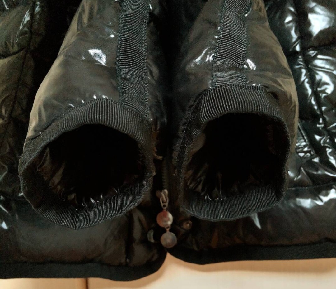美品即決 モンクレール アルモアーズ MONCLER ARMOISE ダウンジャケット 1/M〜L リアルファー付き 黒 _画像6