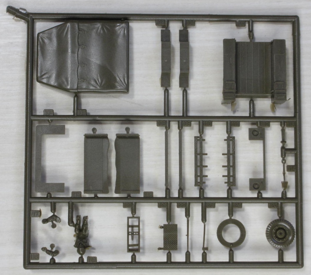 ジャンク・未組立品 ★ ITALERI / イタレリ　1/72　DODGE WC-51 ★ ダッジ WC-51　No.7010_画像5