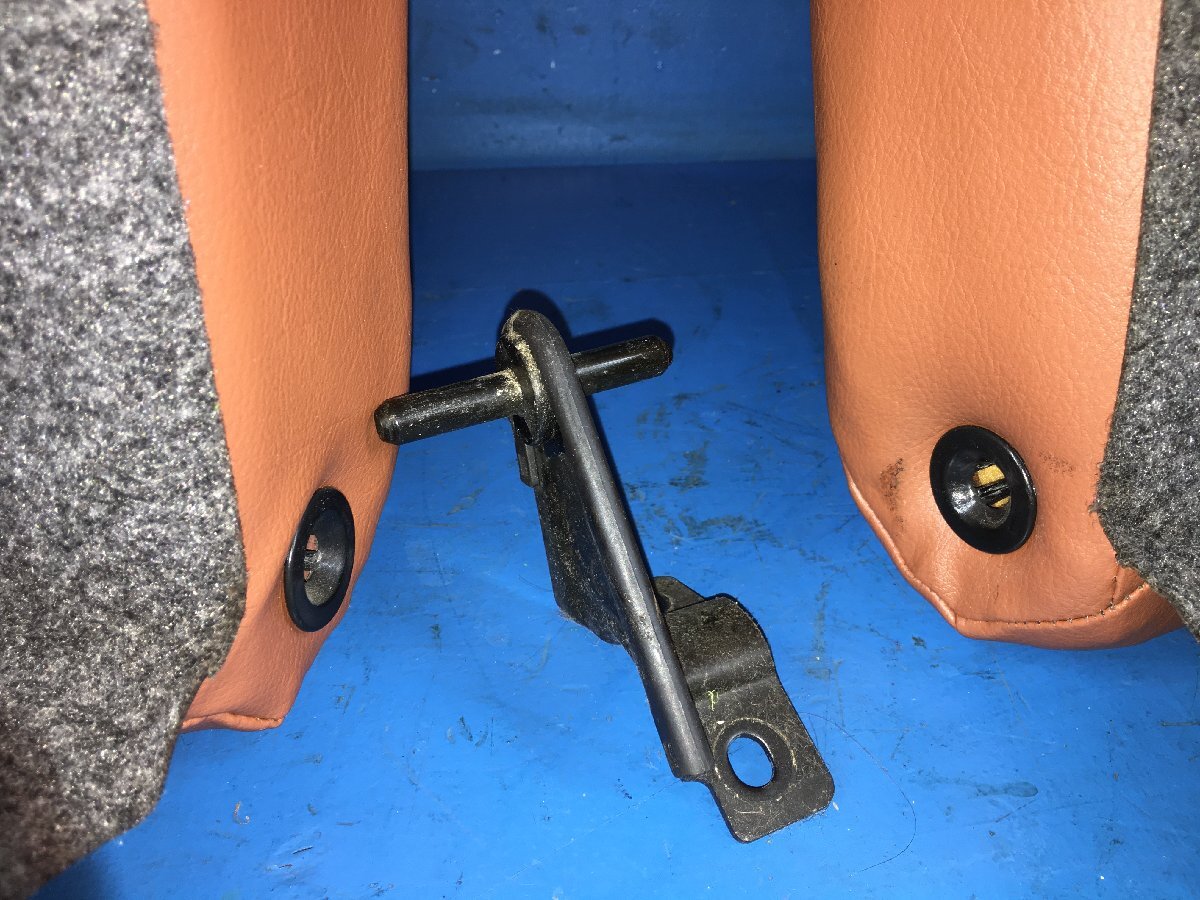 N987 Z18-2 ラシーン RFNB14【純正 リアシート ブラウン系 レザー】_画像7