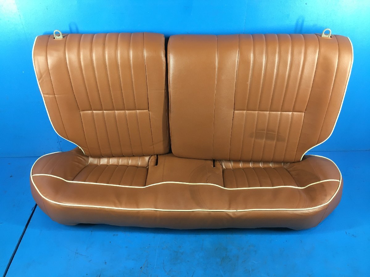 N987 Z18-2 ラシーン RFNB14【純正 リアシート ブラウン系 レザー】_画像1