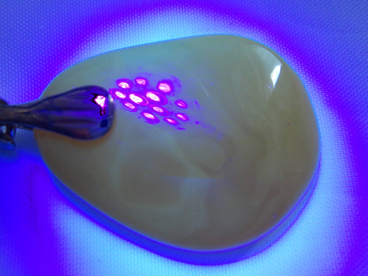 本琥珀　本コハク　ロイヤルアンバー　ネックレストップ　チャーム　良い色味　925刻印　レトロ　ヴィンテージ　D729_画像7