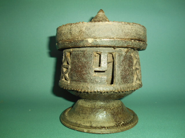 ☆☆　古越前　鎌倉時代　珍品　香炉　透かし彫り　幾何学文　桐箱　☆☆_画像5