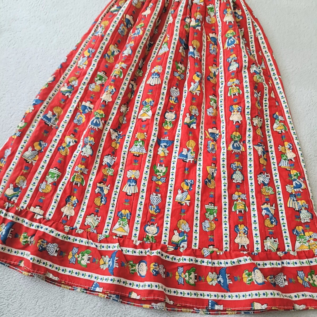 USA製 ヴィンテージキッズスカート キルティング ストライプ レトロポップ vintage ロング丈 フレアスカート ミディ丈 子供服 アメリカ古着_画像3