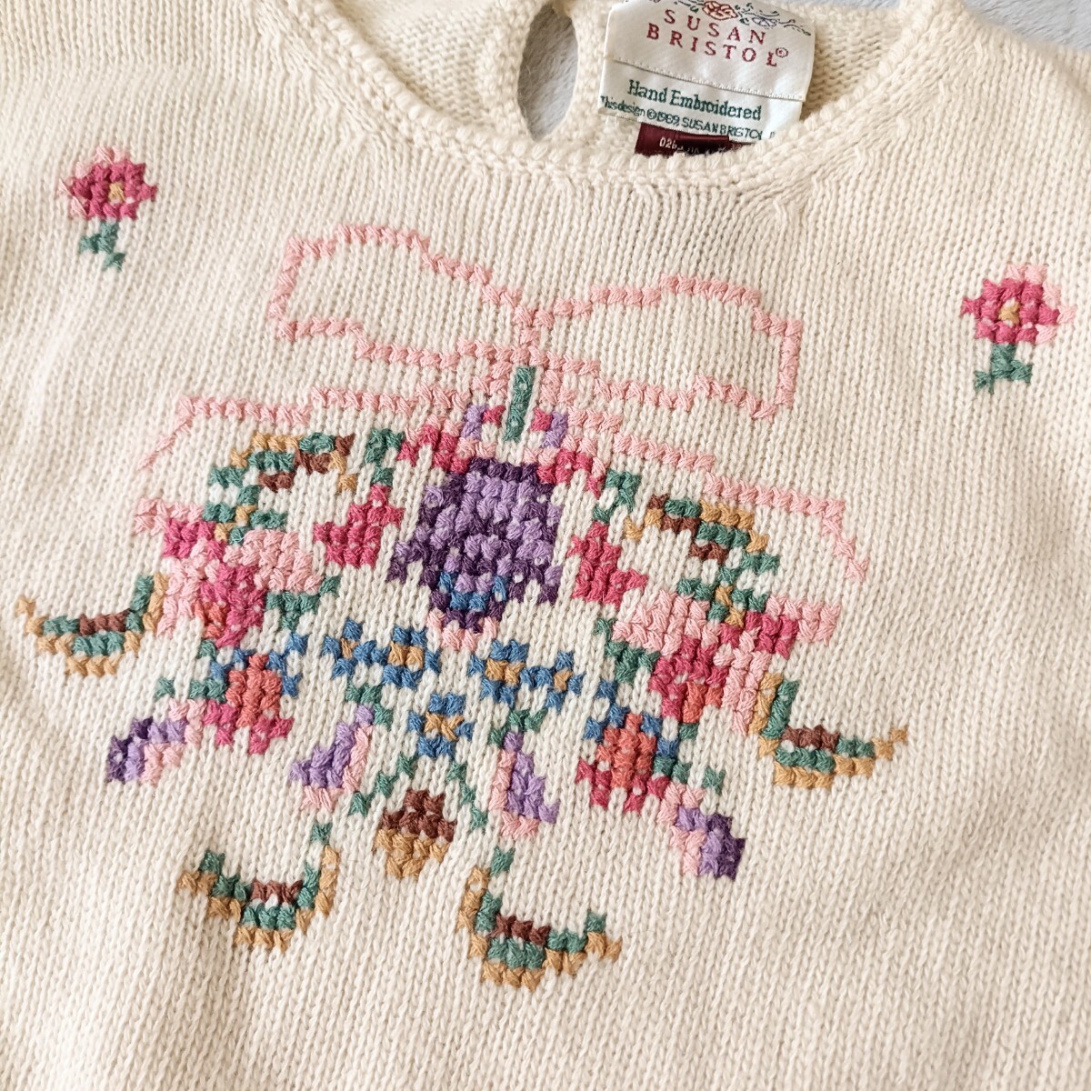 ハンドエンブロイダリー 花柄刺繍 ウールセーター アメリカ古着 クロスステッチ ニット ヴィンテージ 古着 レトロ ガーリー パフスリーブ_画像5
