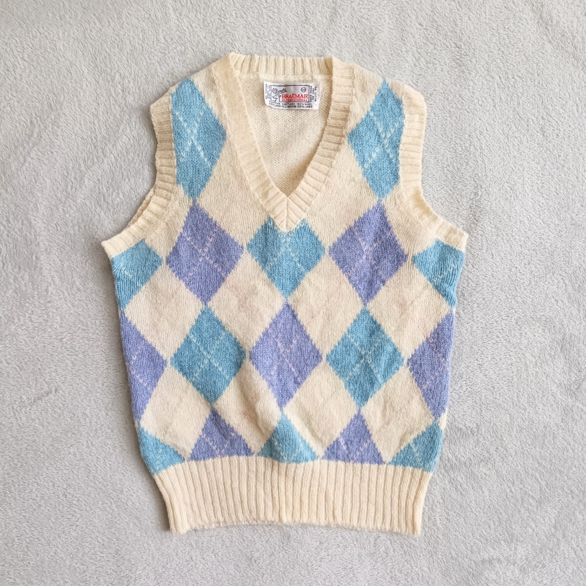 スコットランド シェットランドウール100% アーガイル Vネックニットベスト トラッド プレッピー レトロ ヨーロッパ古着 ユーロビンテージ_画像1