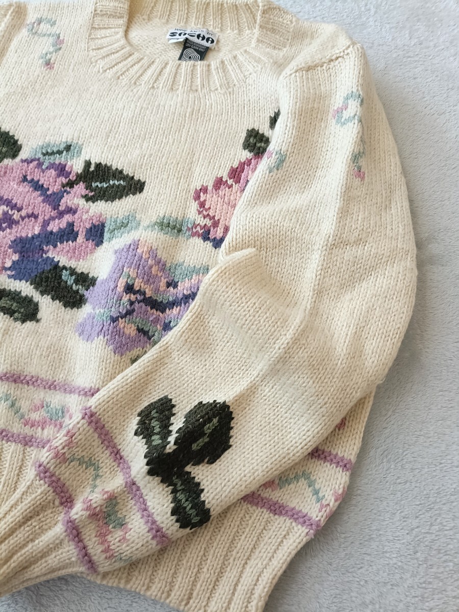 ウルグアイ製 花柄ウールニットセーター 薔薇 ローズ ハンドニット セーター 古着 ヴィンテージ ウール インポート古着 ローゲージ レトロ_画像6