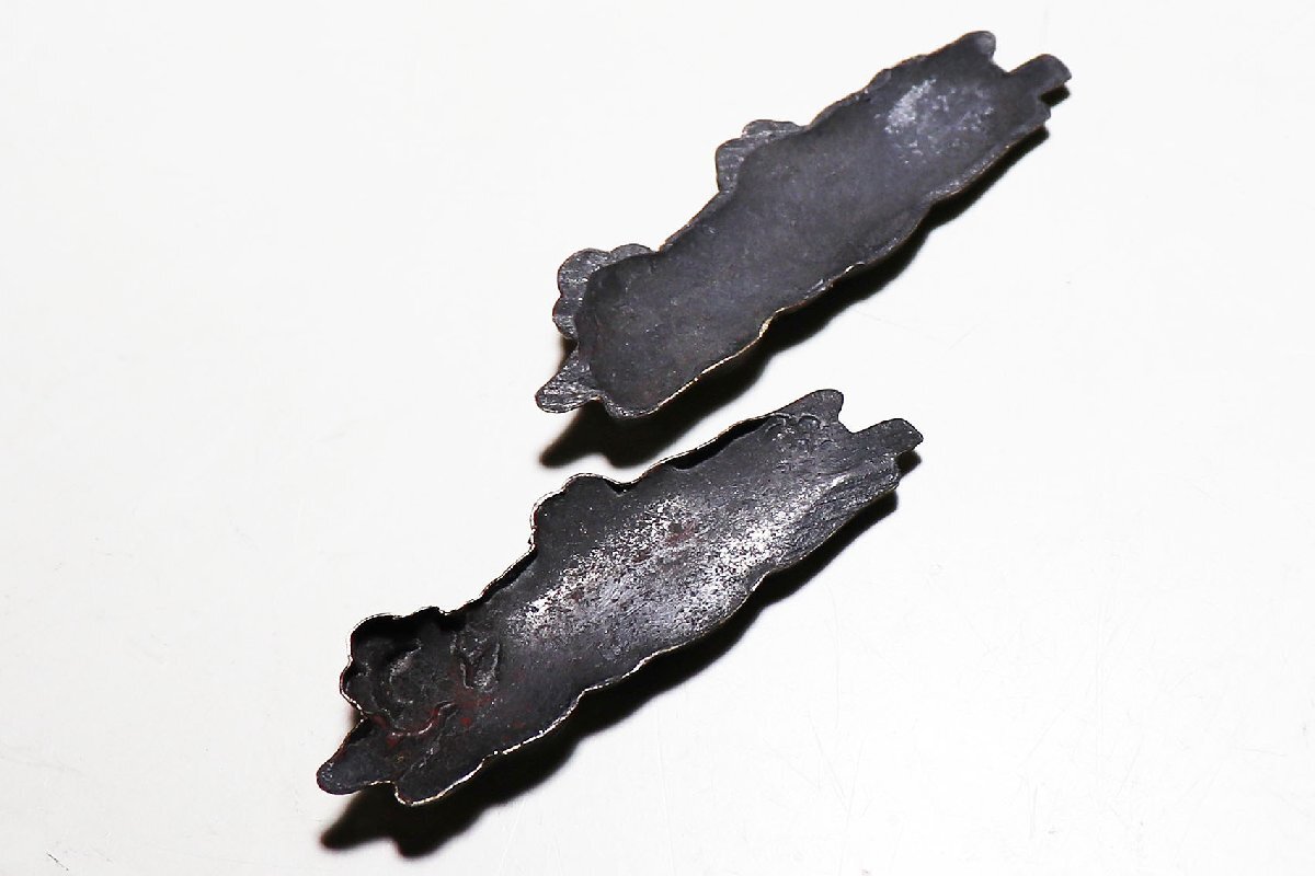 [ персик ] меч принадлежности : золотой . медь металлы серебряный .. лотос. цветок глаз .