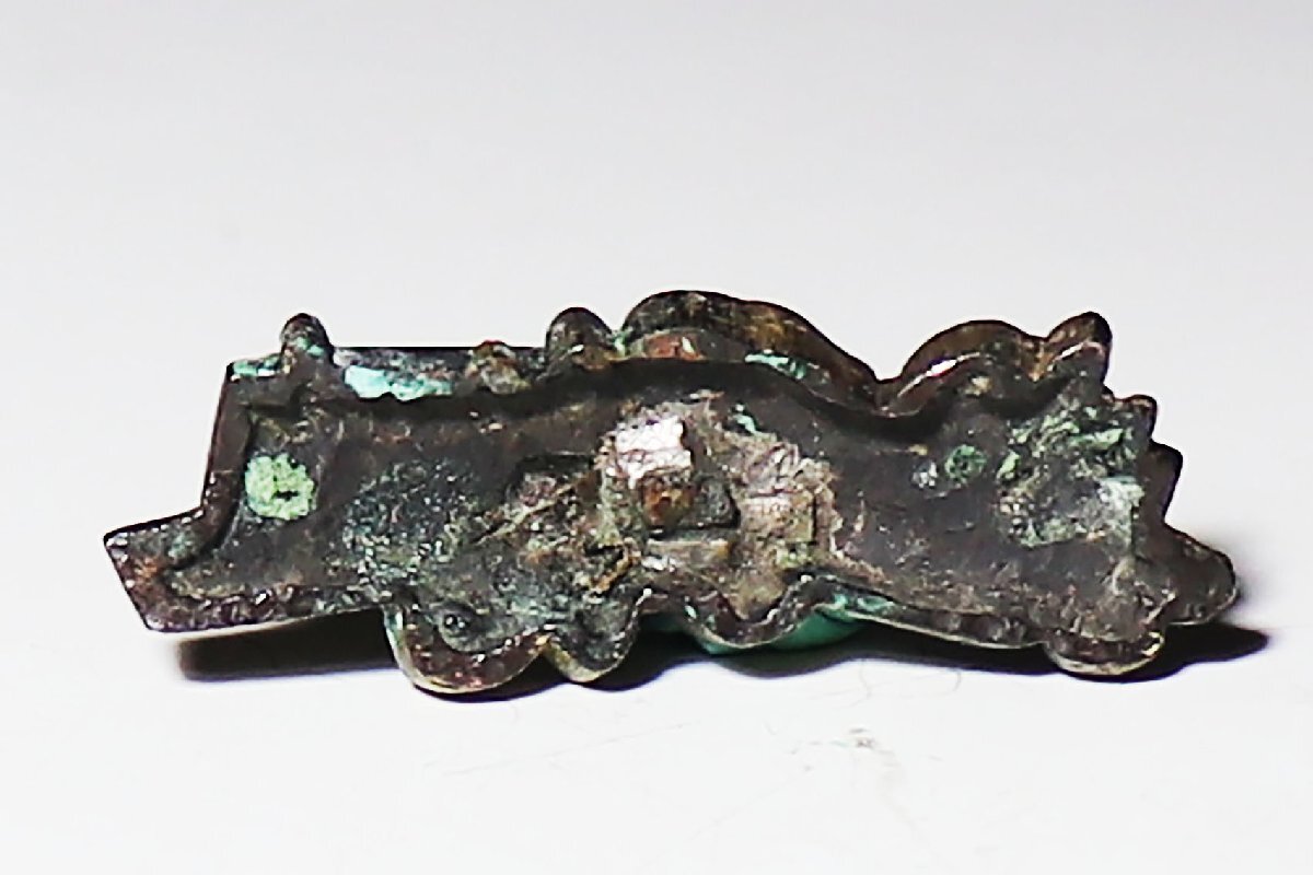 [ персик ] меч принадлежности : золотой . элемент медь металлы серебряный ... одна сторона глаз .