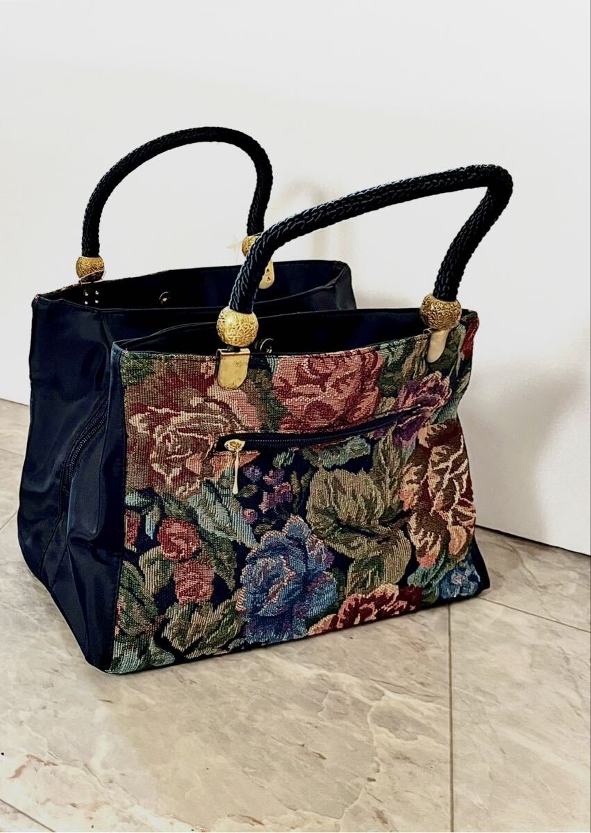 新品タグ付　ゴブラン織　軽量 手提げバッグ　3箇所別収納+内ポケット2個付　和・洋装兼用_画像5