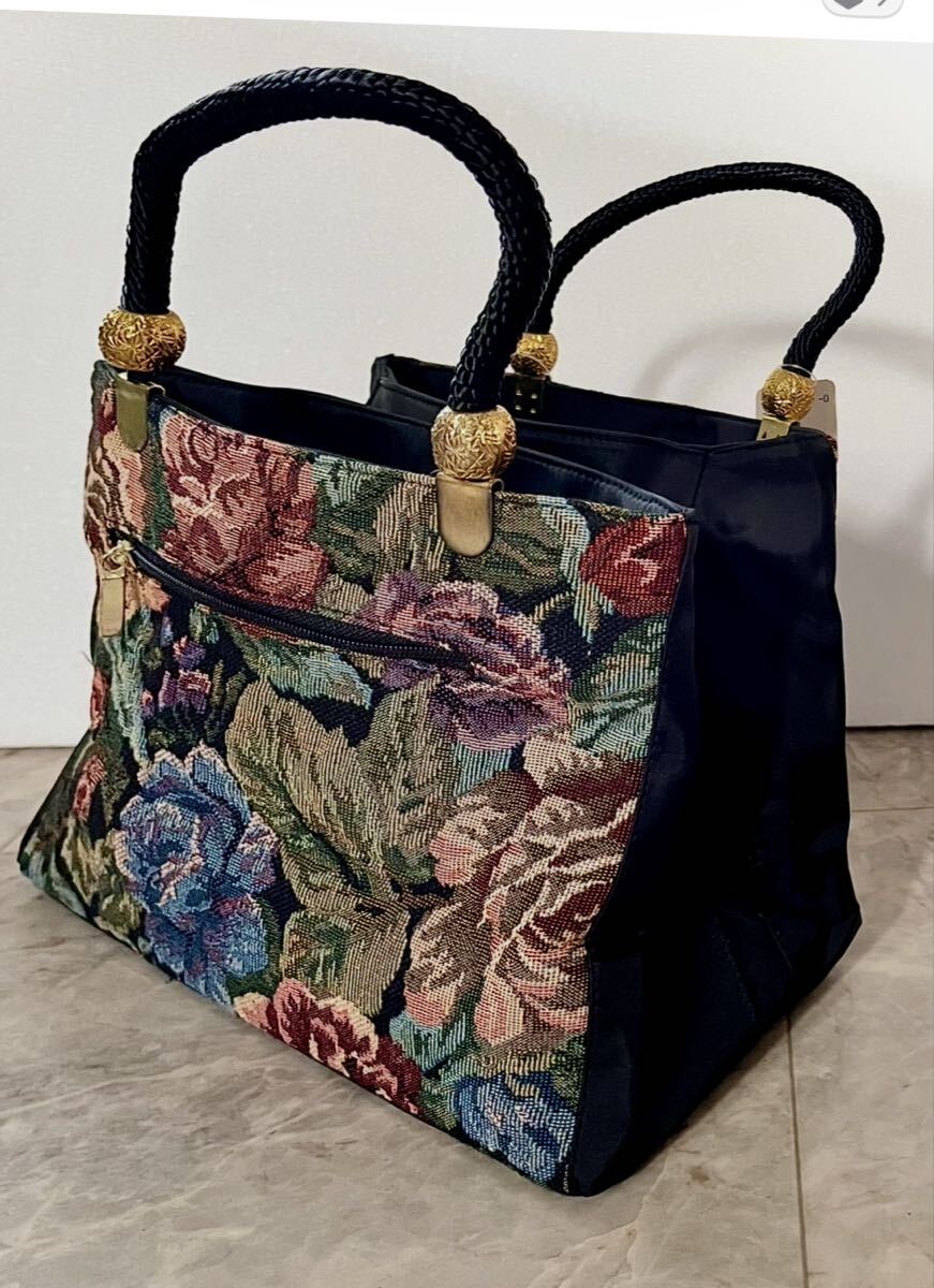 新品タグ付　ゴブラン織　軽量 手提げバッグ　3箇所別収納+内ポケット2個付　和・洋装兼用_画像4