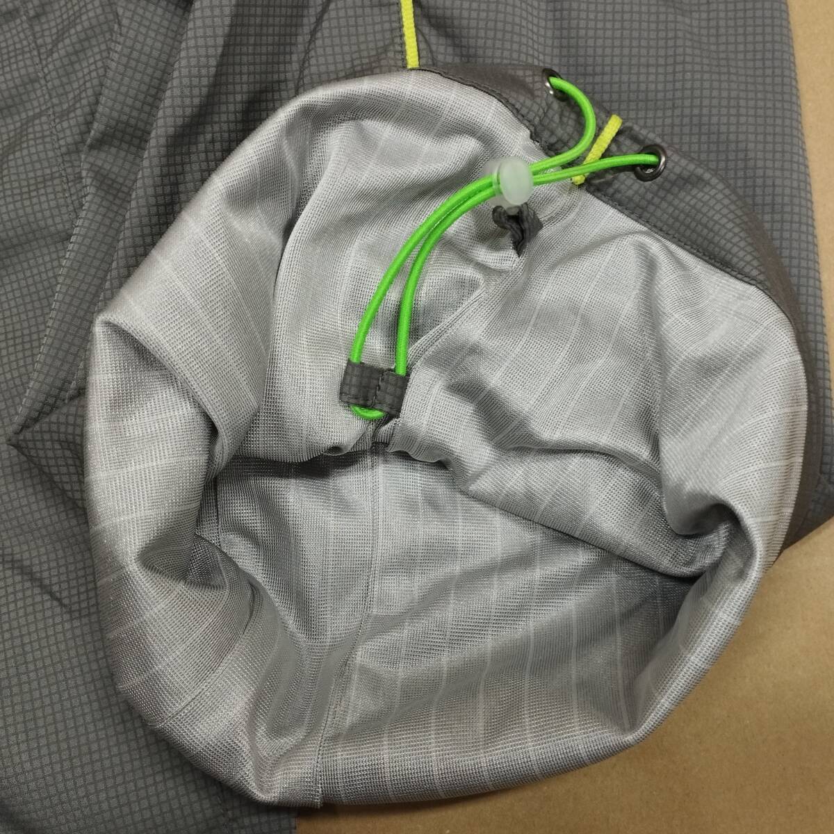 【D13860】OAKLEY ジャージ セットアップ 上下セット トレーニングウェア スポーツウェア　XL　オークリー　グレー_画像9