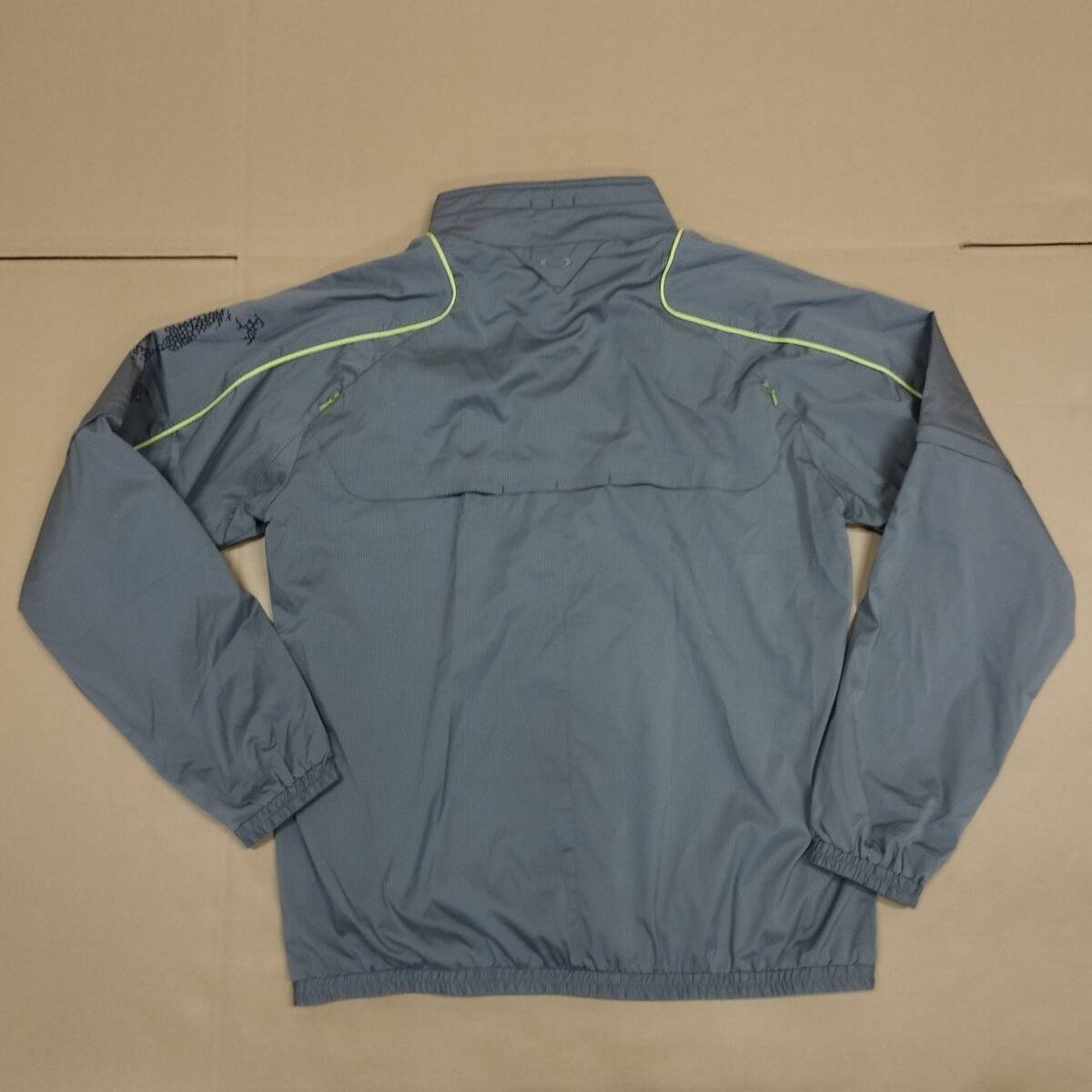 【D13860】OAKLEY ジャージ セットアップ 上下セット トレーニングウェア スポーツウェア　XL　オークリー　グレー_画像6