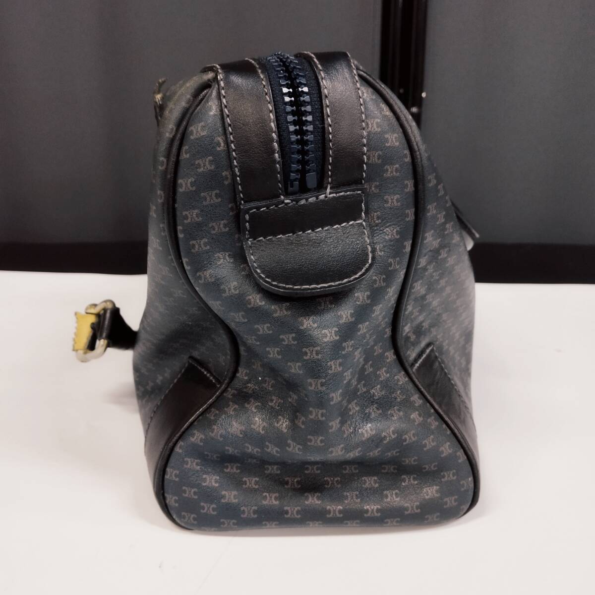 【D13141】難ありジャンク　CELINE　ハンドバッグ　ミニボストンバッグ　マカダム柄　レザー　ネイビー_画像6