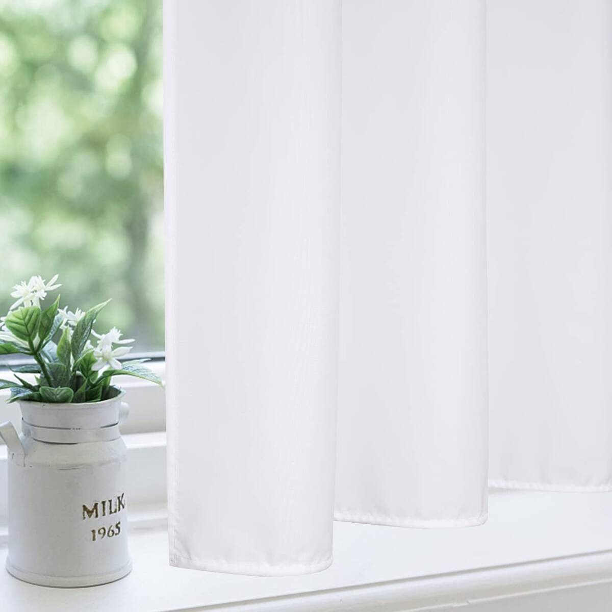 AooHome シャワーカーテン 小窓 目隠し 防水 短め 防カビ ユニットバス 浴室窓 お風呂窓 80cm丈 カフェカーテン 無地 140cm幅 ホワイト_画像2