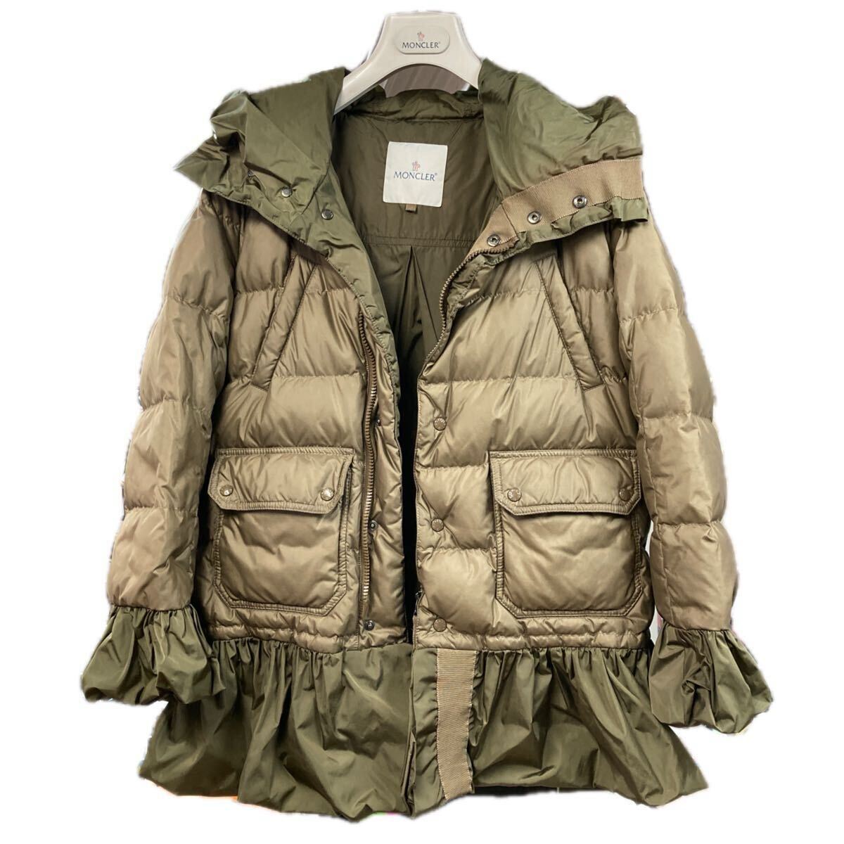 【cdaa6482】極美品 MONCLER モンクレール ダウンジャケット セリ フリルダウン コート カーキ S～M相当 長袖 ジャケット ダウンコート_画像1
