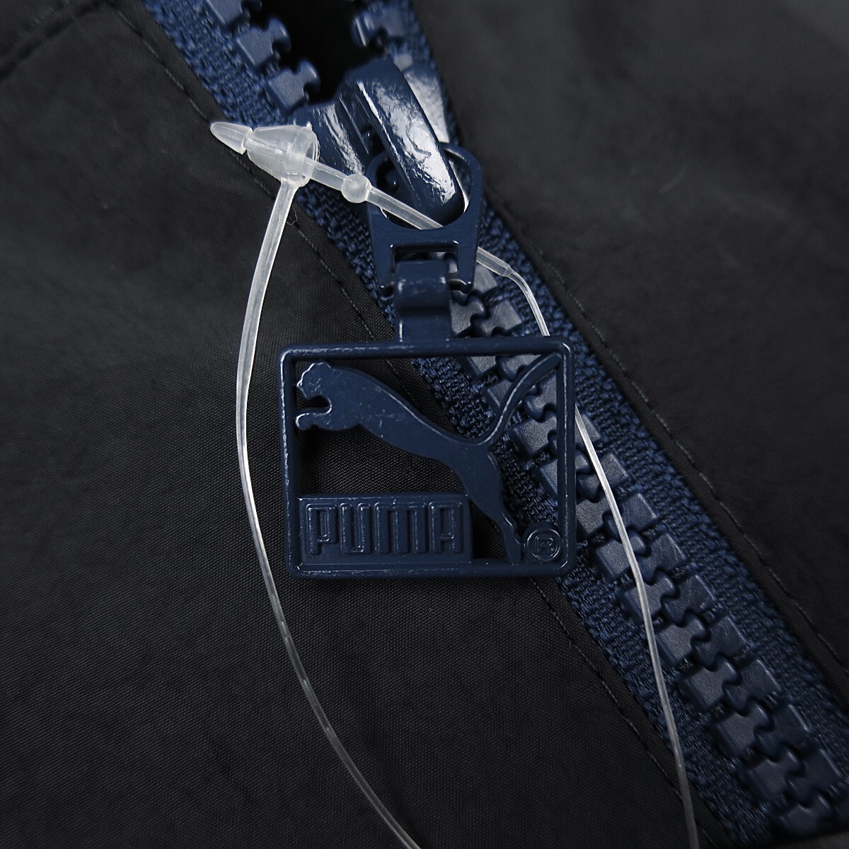 新品 ★ puma プーマ T7 ウーブンジャケット 日本限定 JAPAN LIMITED 092/01黒/【XL】/¥14,300_画像4