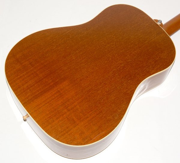 * жесткий чехол есть!Gibson Gibson J-50 ADJ акустическая гитара *