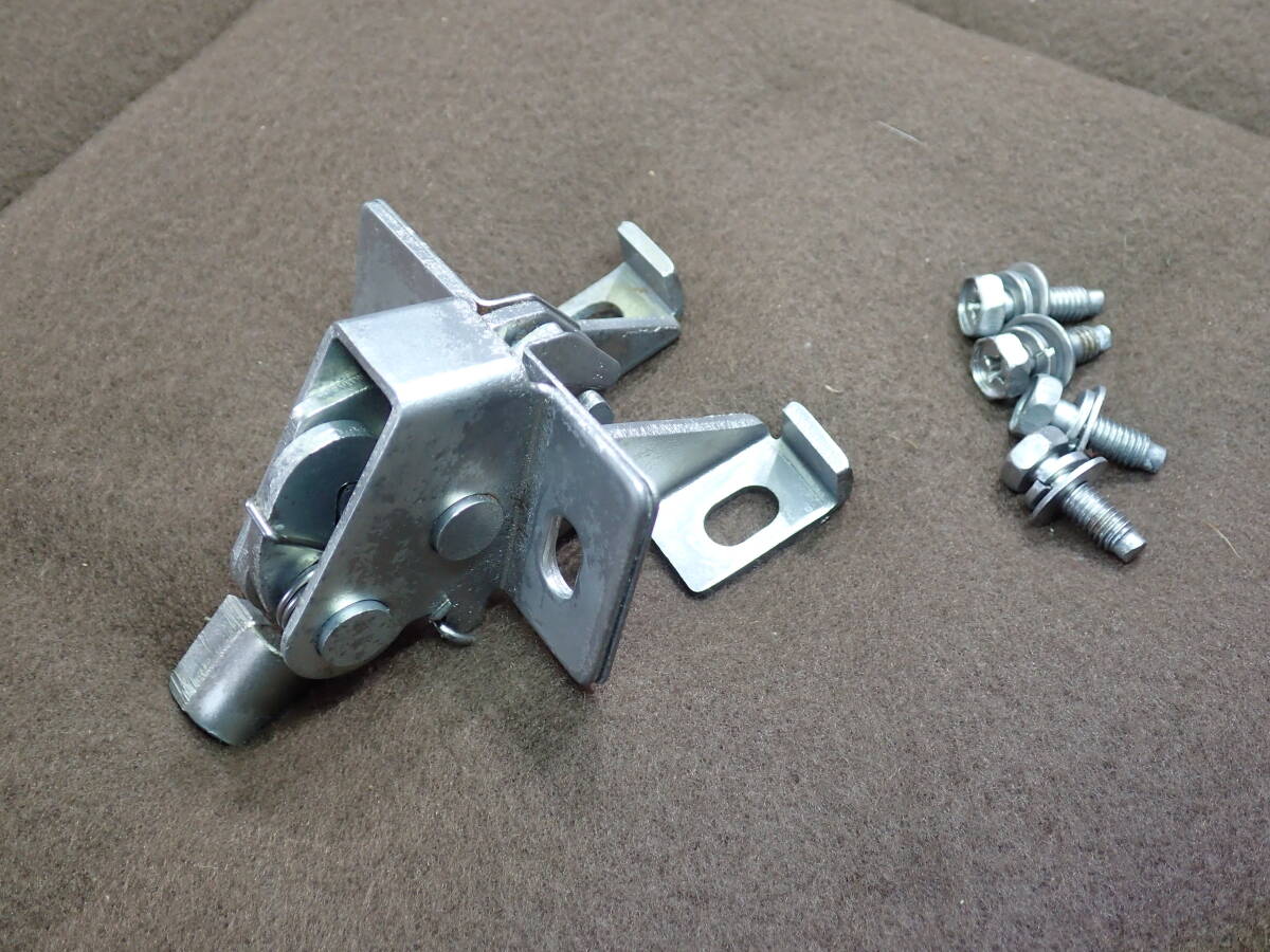 Nissan Fairlady -S30 задняя торцевая дверь блокировка catch Nissan Fairlady -S30 задняя торцевая дверь блокировка catch