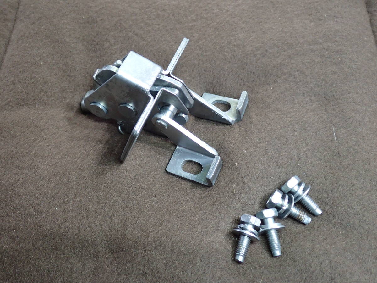 Nissan Fairlady -S30 задняя торцевая дверь блокировка catch