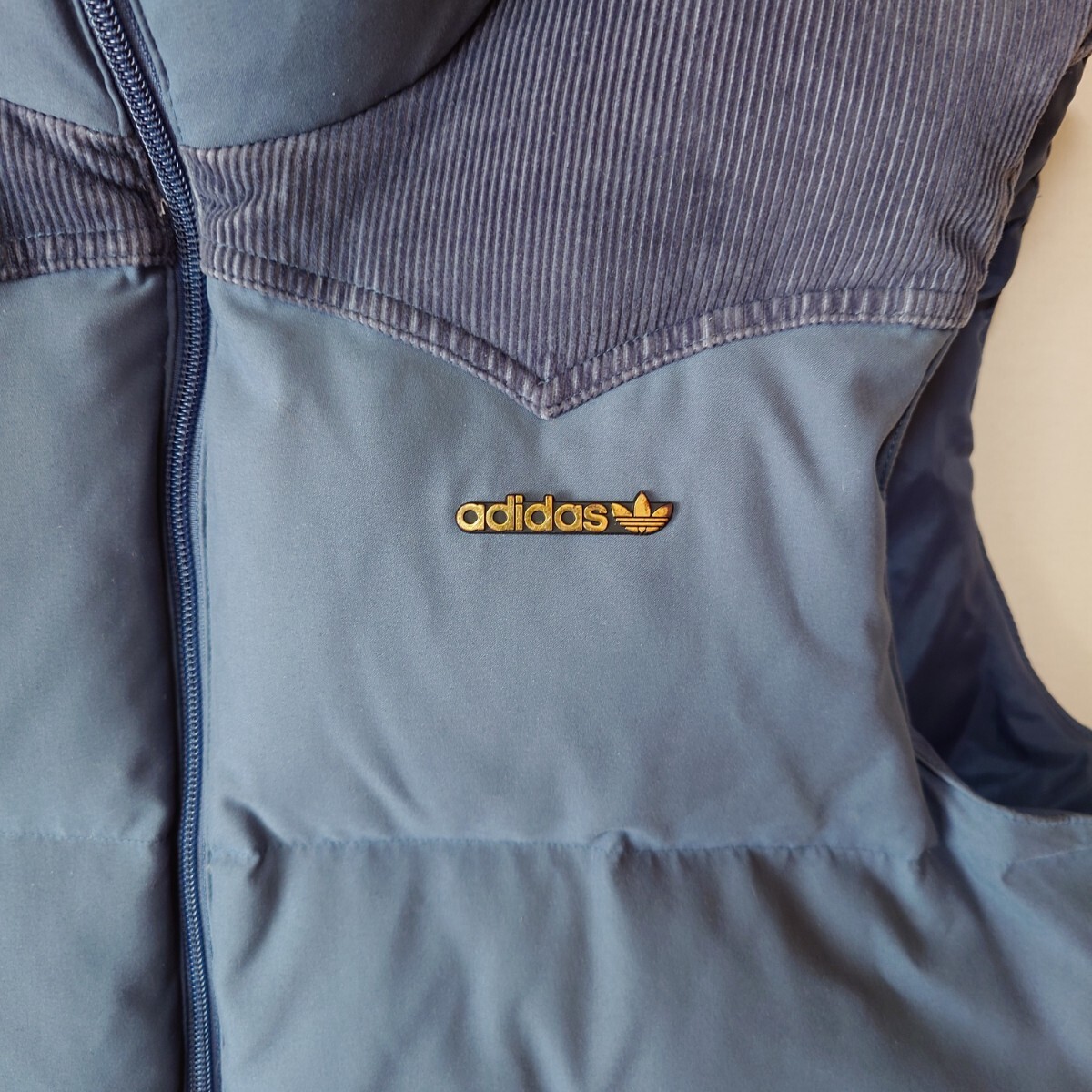 adidas アディダス ダウンベスト アウター トレフォイルロゴ サイズ50 メンズ 藍色系_画像3