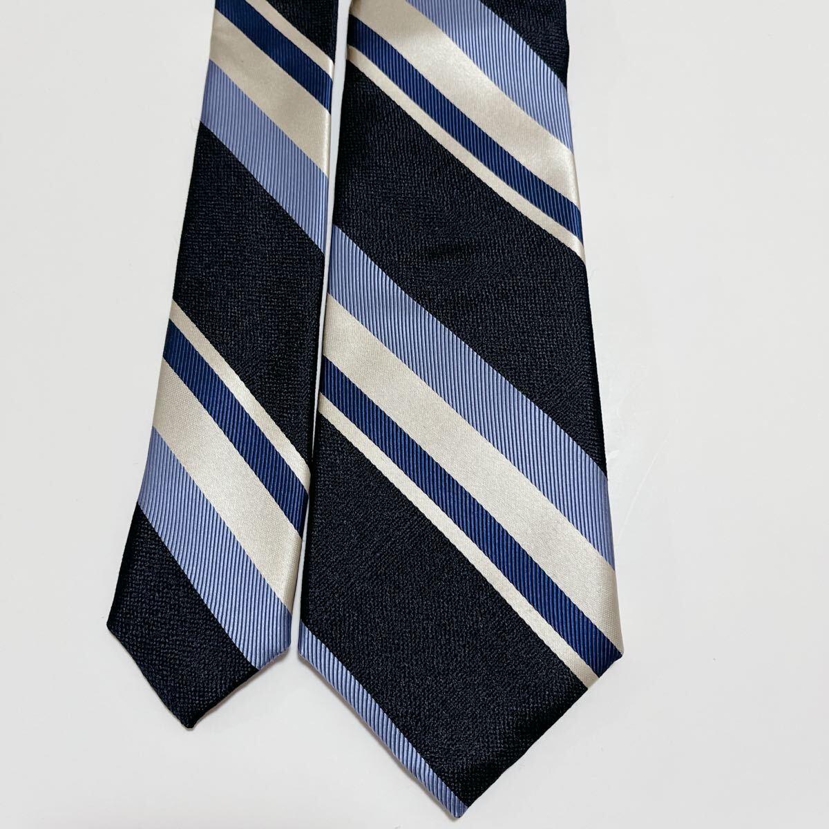 美品 フェアファクス ネクタイ ハイブランド レジメンタル ストライプ柄 光沢_画像2