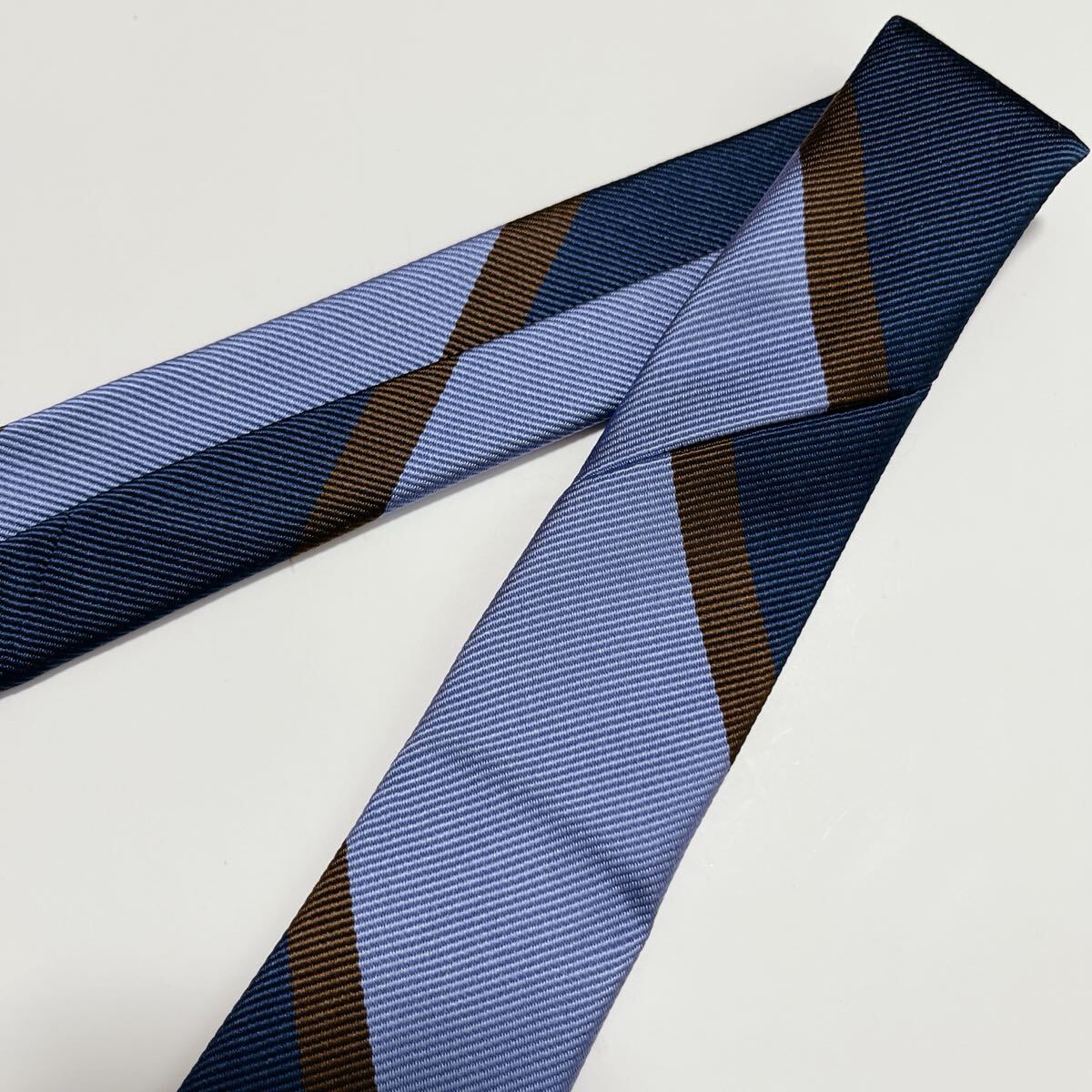 美品 フェアファクス ネクタイ ハイブランド レジメンタル ストライプ柄 光沢_画像4