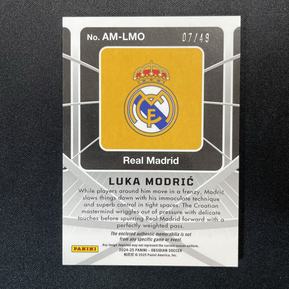 2024-25 Panini Obsidian Atomic Material Luka Modric Jersey Real Madrid /49 ルカ・モドリッチ_画像2
