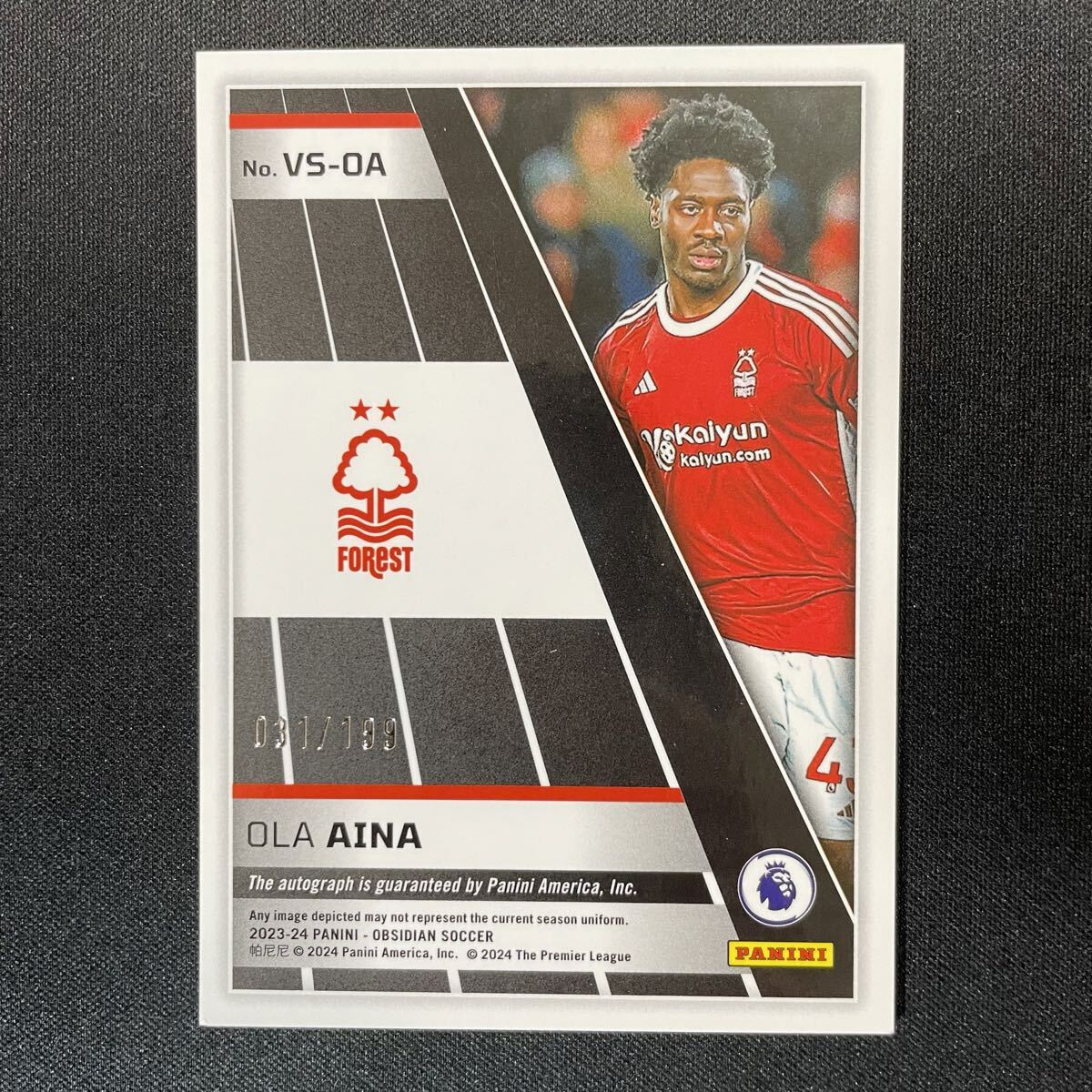 2023-24 Panini Obsidian Volcanic Ola Aina Auto Nottingham Forest /199 直筆サインカード オラ・アイナ_画像2