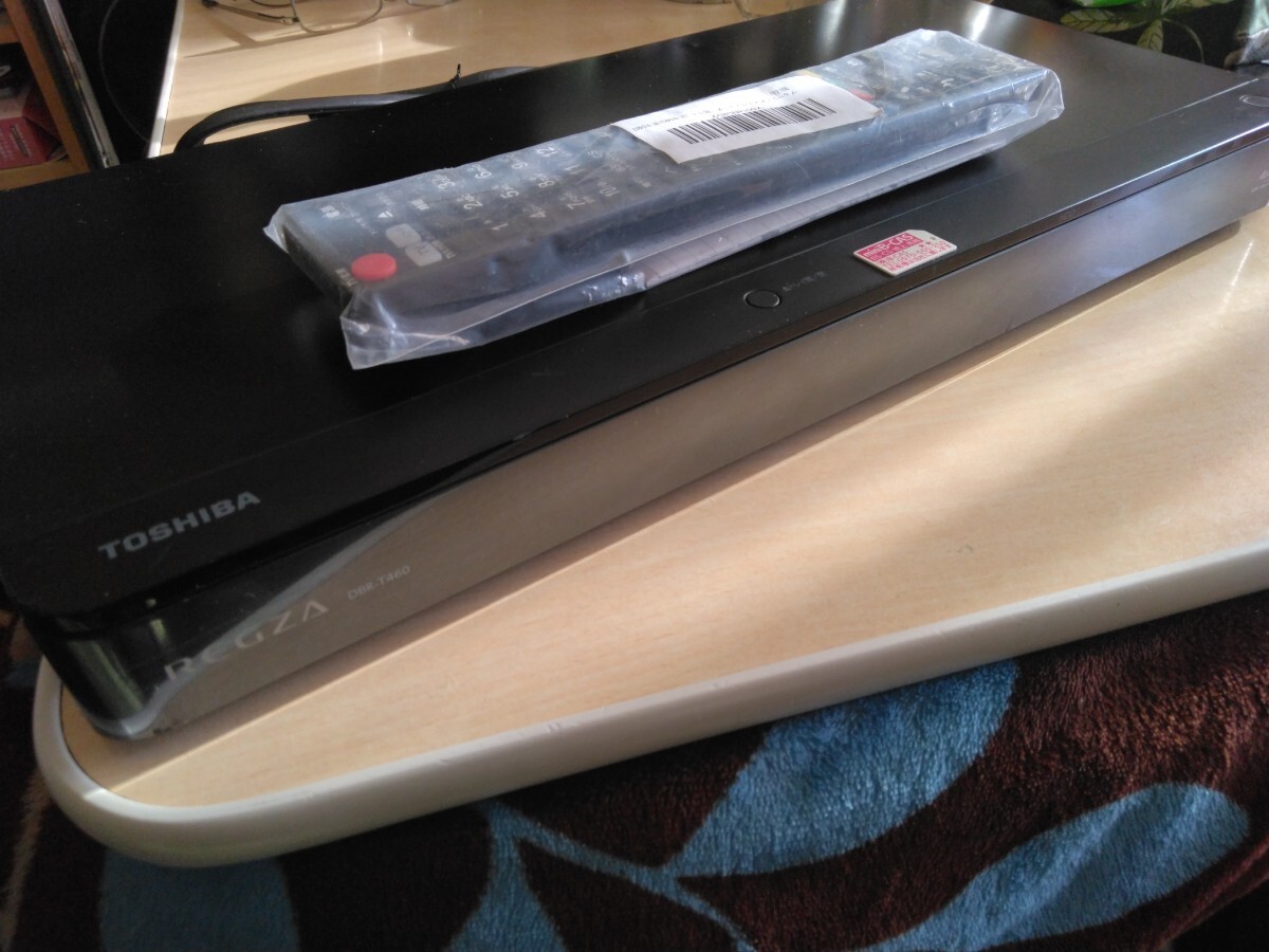 東芝タイムシフトブルーレイレコーダー2TB3チャンネルタイムシフトDBR-T460動作品リモコンカードつきます。_画像1