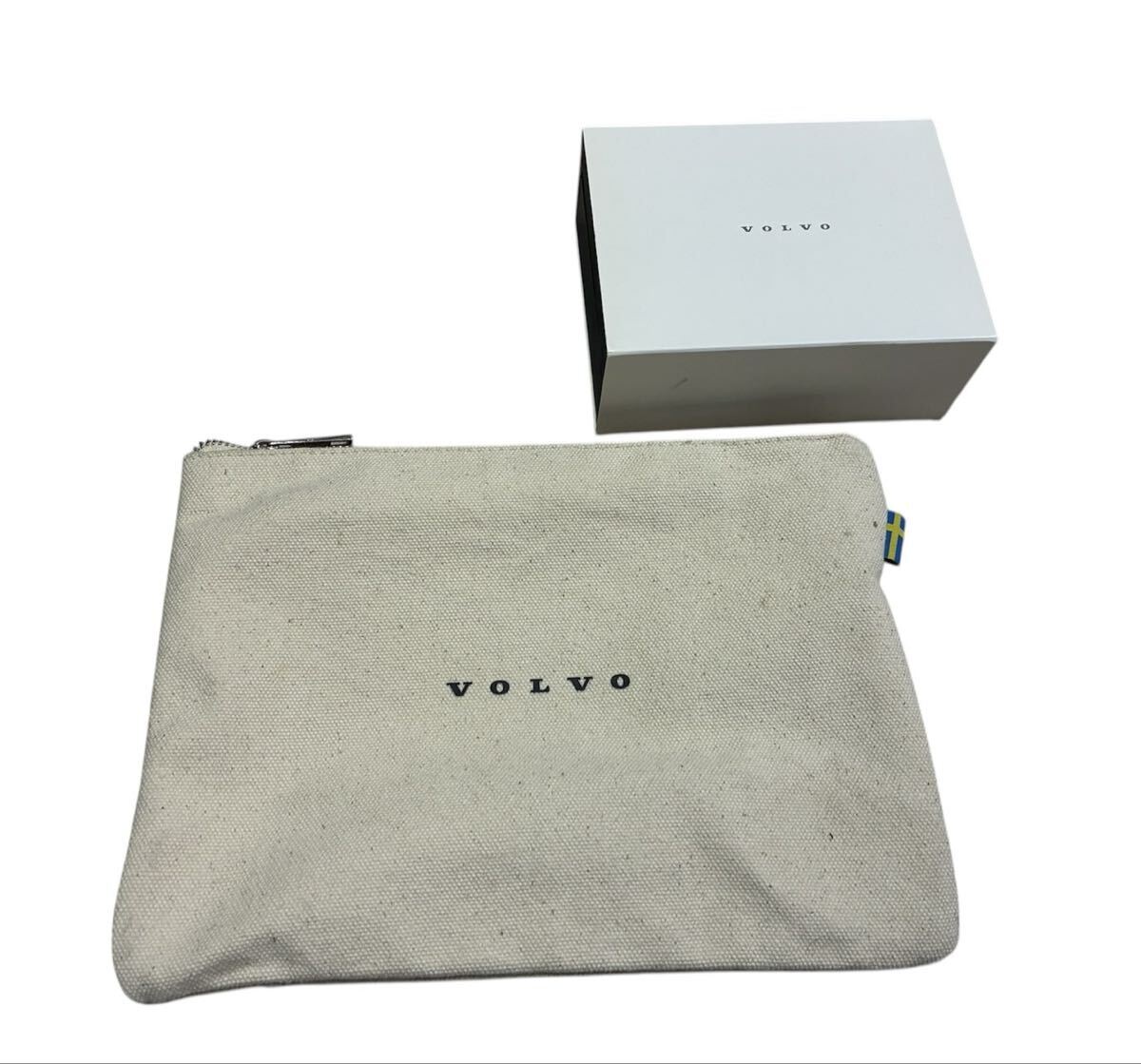 VOLVO ボルボ 純正 ナンバーフレーム 1枚 & キーケース（専用BOX・ポーチ付き）セット 送料無料_画像4