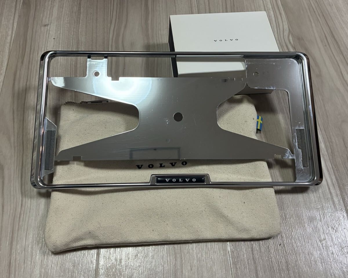 VOLVO ボルボ 純正 ナンバーフレーム 1枚 & キーケース（専用BOX・ポーチ付き）セット 送料無料_画像1