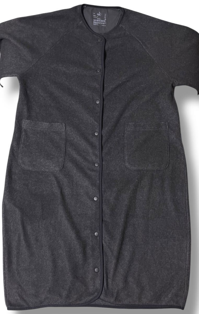 無印良品 ノーカラーフリースコート L チャコールグレー ●洗濯プレス済● MUJI 再生ポリエステル混 ロング丈 スナップボタン 古着/818_画像2