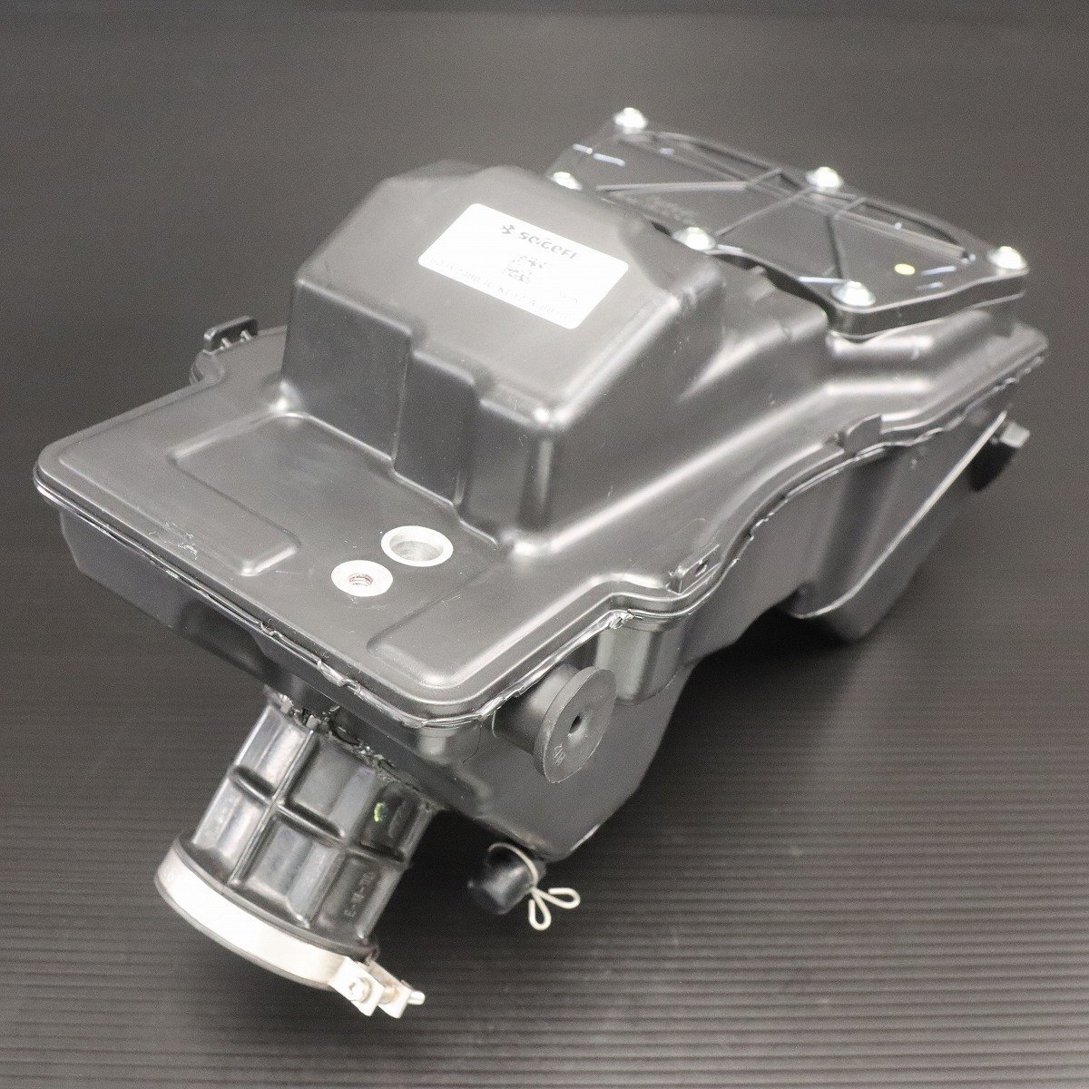 未走行/新車外し！KTM RC390純正エアクリーナーボックス！2022～/現行モデル_画像4