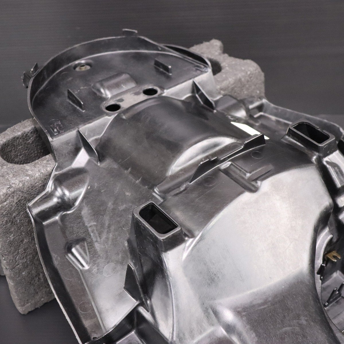 激安！CBR1000RR純正インナーリアフェンダーAssy！SC57/2004～_画像6