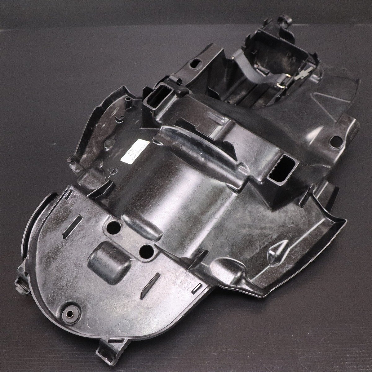 激安！CBR1000RR純正インナーリアフェンダーAssy！SC57/2004～_画像7