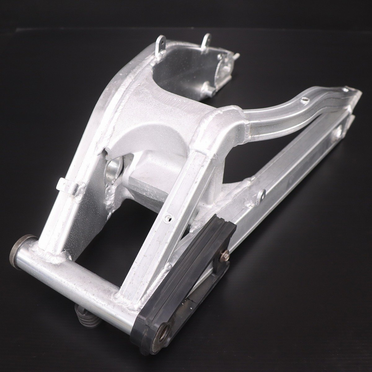 激安！RGV250ガンマ純正スイングアームAssy！VJ22A/1990～/RGV250Γ_画像4