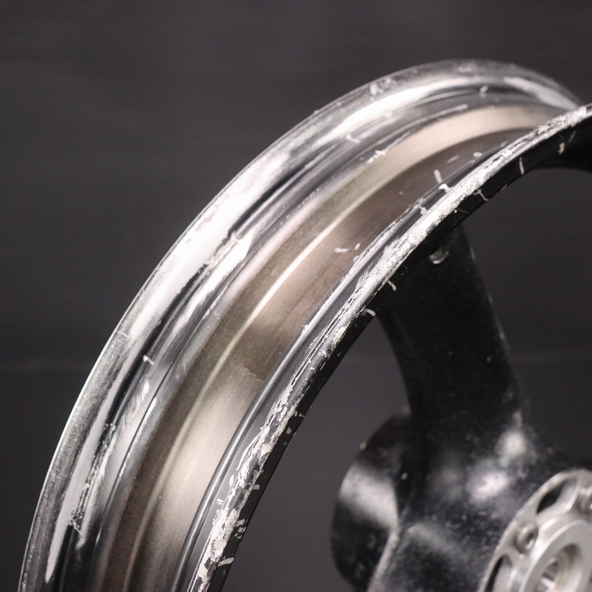 激安！RGV250ガンマ純正フロントホイール！VJ22A/1990～/RGV250Γ_画像7