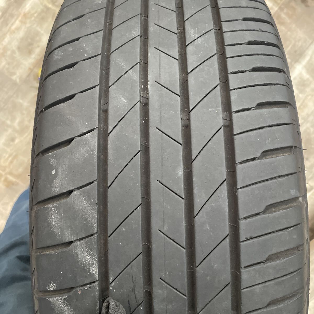 美品　WH493 三菱 アウトランダー PHEV 20×8J +35 PCD114.3 ５穴 BRIDGESTONE ALENZA001 255 45 R20 2024年製造　4本セット 1本パンク修理_画像9