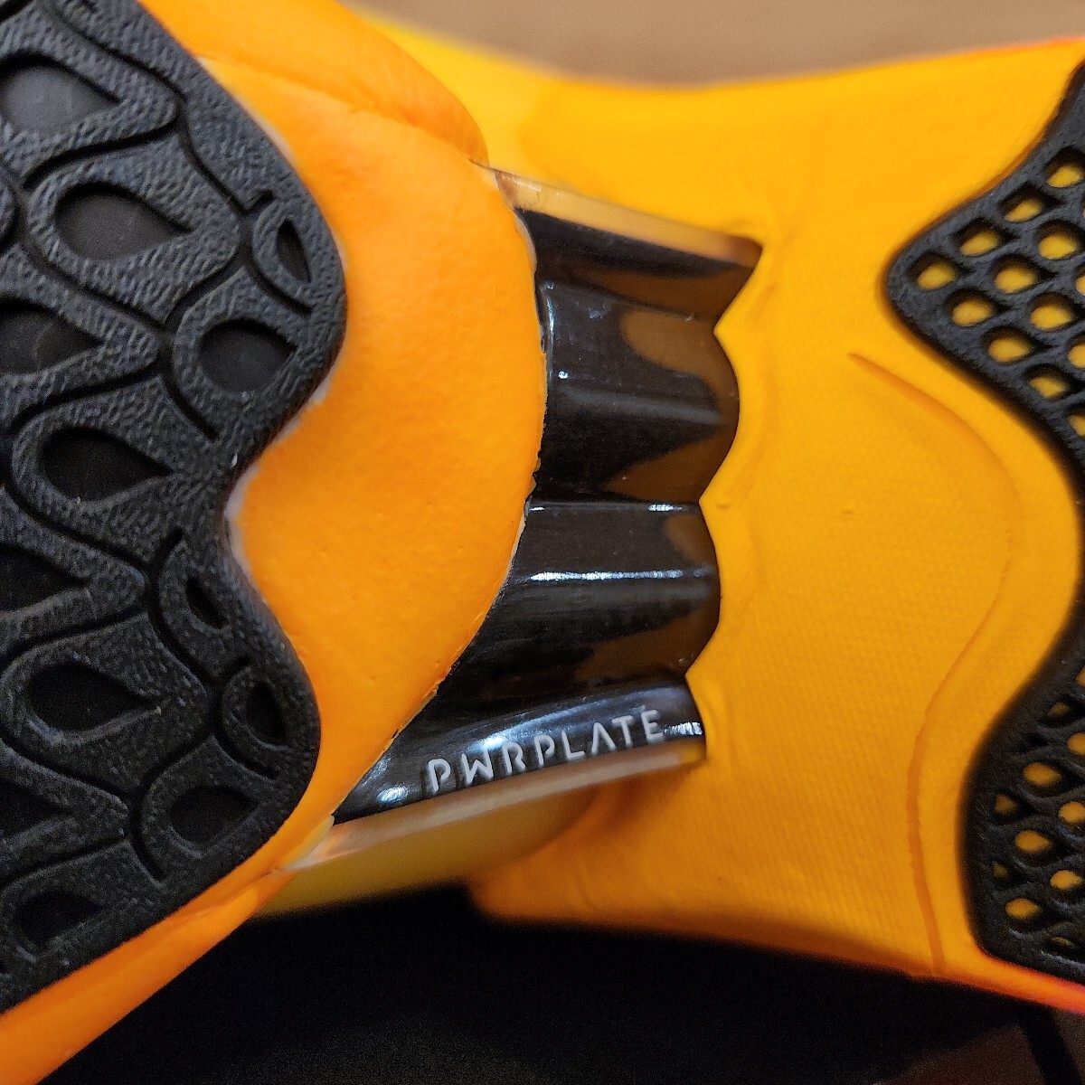 売り切り！ 28.5cm 新品正規品 プーマ(PUMA) ランニングシューズ FAST-R ニトロ エリート ファイアーグロー 377598 01 レーシング用 厚底_画像3