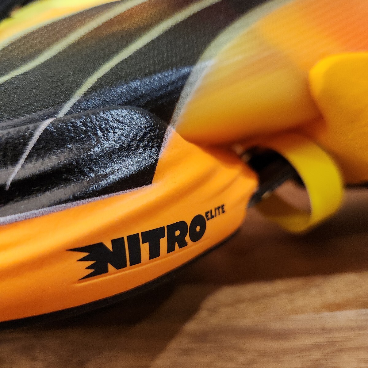 売り切り！ 28.5cm 新品正規品 プーマ(PUMA) ランニングシューズ FAST-R ニトロ エリート ファイアーグロー 377598 01 レーシング用 厚底_画像4