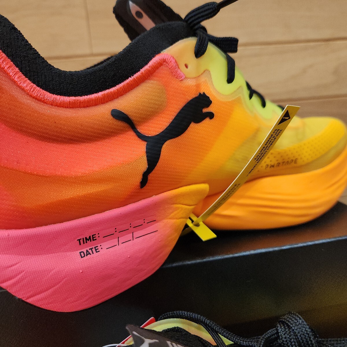 売り切り！ 28.5cm 新品正規品 プーマ(PUMA) ランニングシューズ FAST-R ニトロ エリート ファイアーグロー 377598 01 レーシング用 厚底_画像6